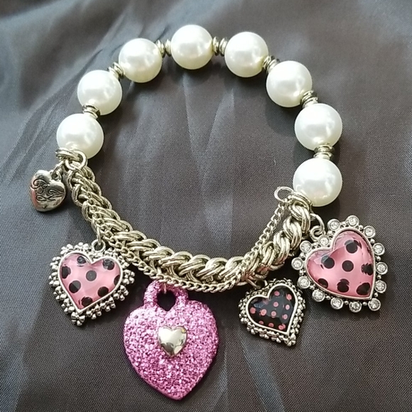 Betsey Johnson Jewelry - NWOT BETSEY JOHNSON BRACELET
